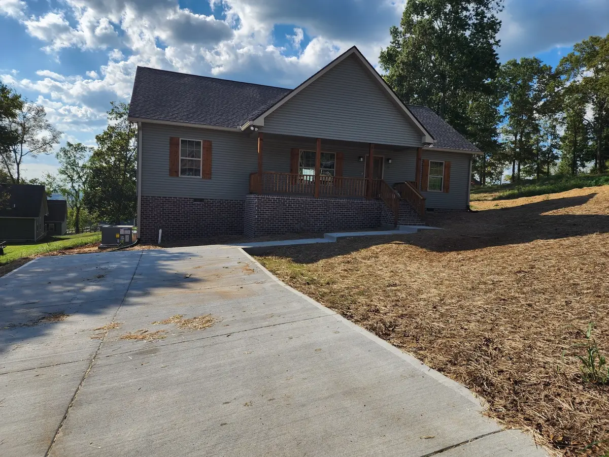 125 Acorn Ln, Hartsville, TN 37074 - Image #1