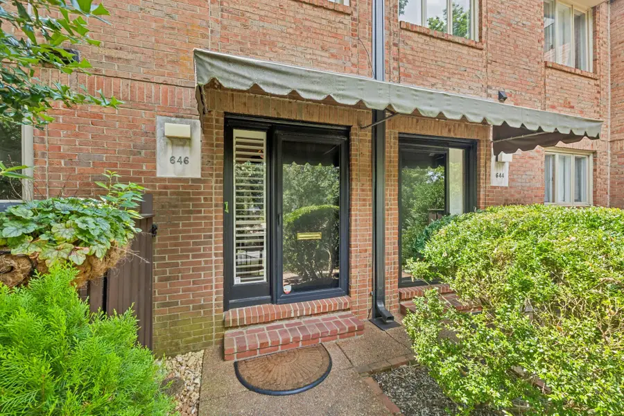 646 Timber Ln, Nashville, TN 37215 - Image #2