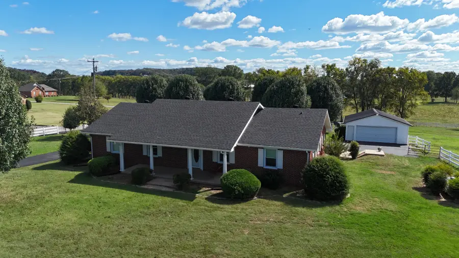 1295 Carey Rd, Hartsville, TN 37074 - Image #2