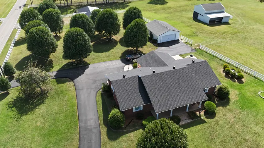 1295 Carey Rd, Hartsville, TN 37074 - Image #3