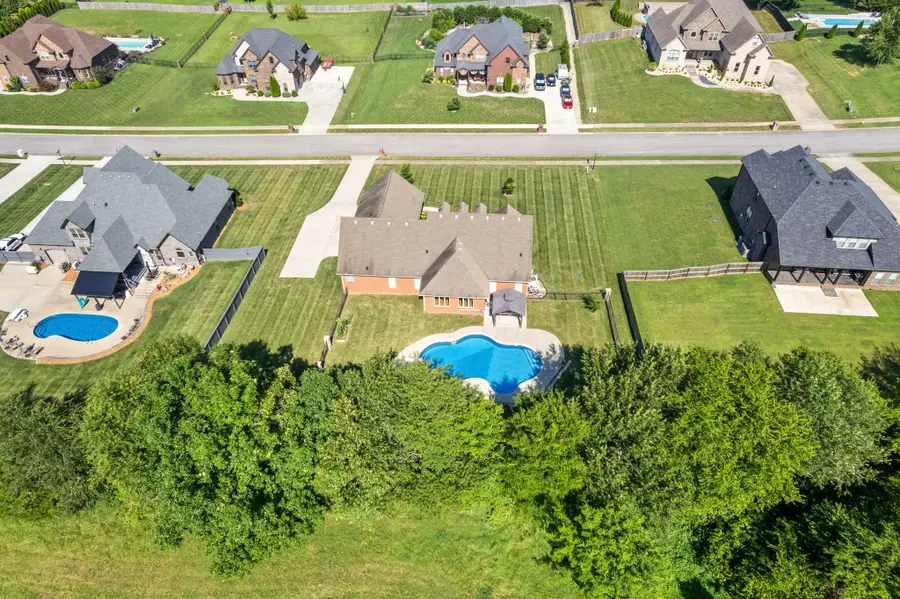 185 Plantation Dr, Pleasant View, TN 37146 - Image #3