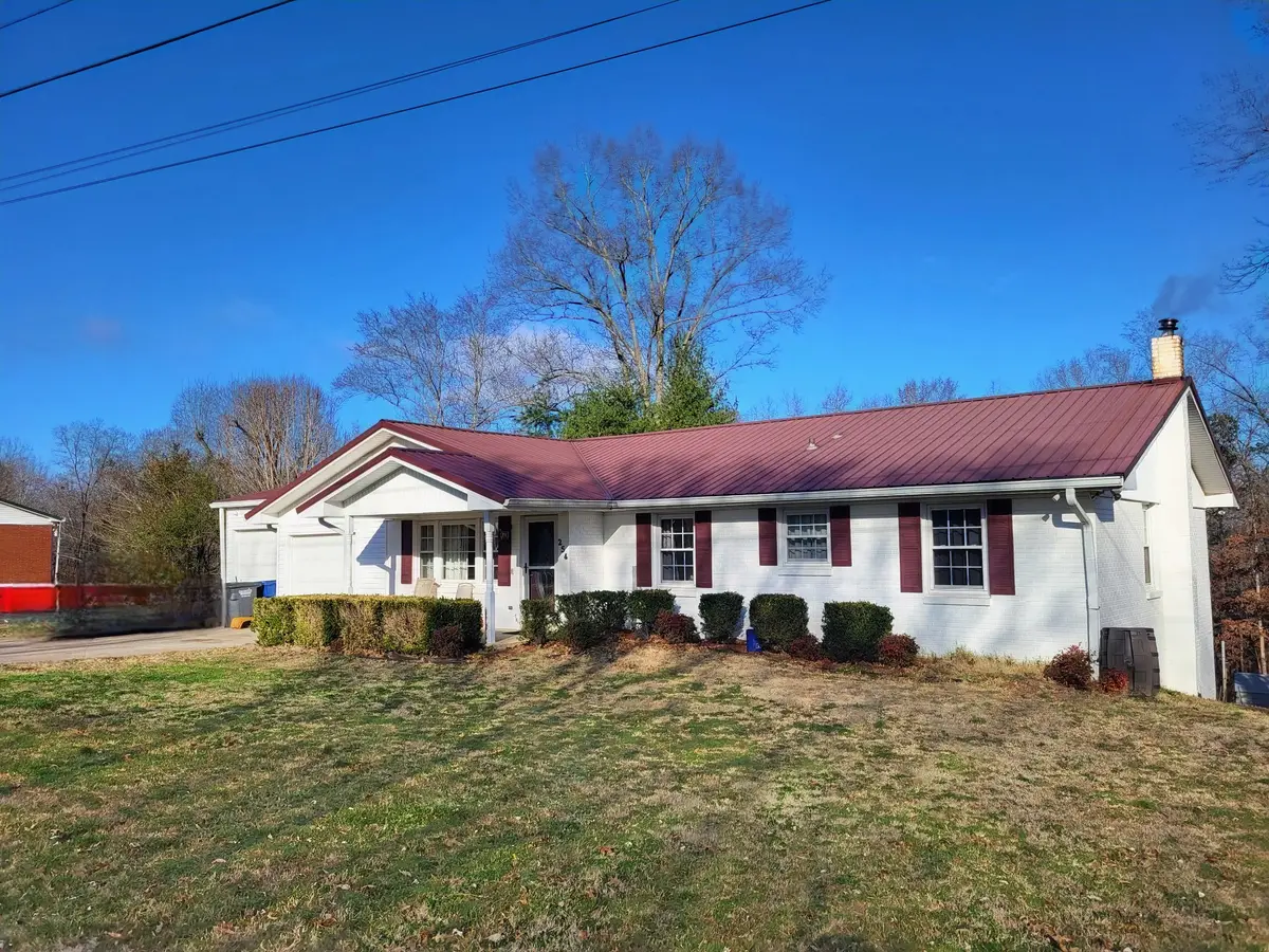 254 Shane Lee Cir, Dover, TN 37058 - Image #1