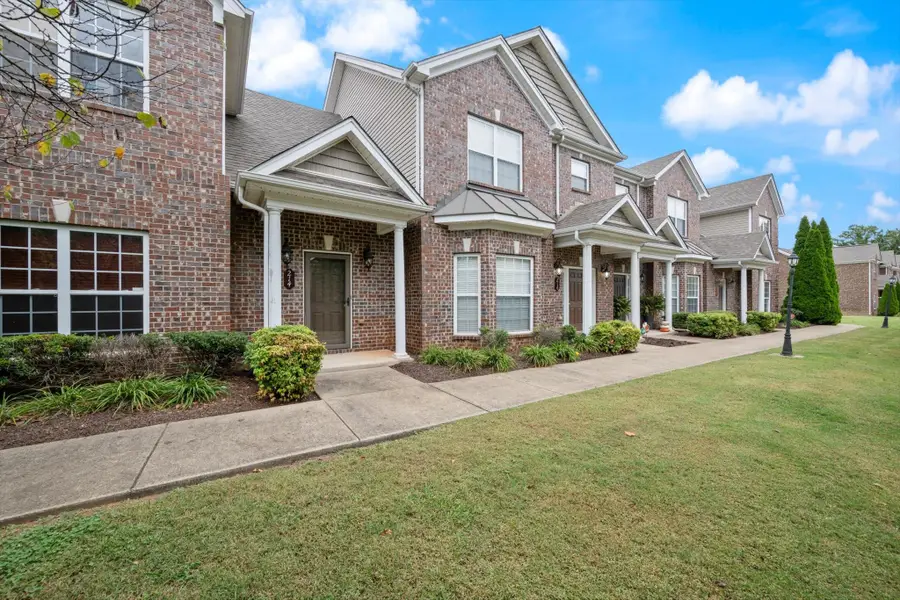 220 Rowlette Cir, Murfreesboro, TN 37127 - Image #2