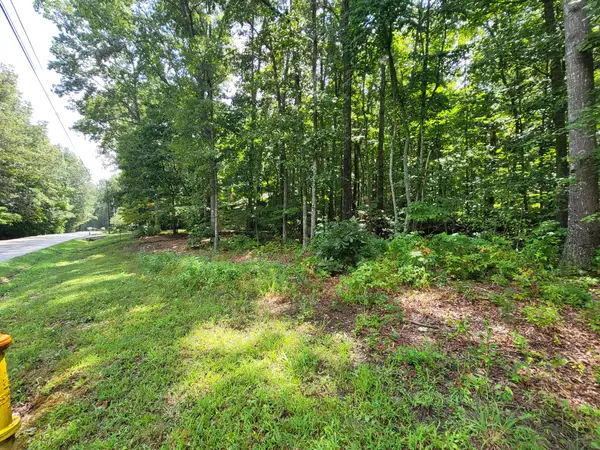 207 Saint George Dr, Crossville, TN 38558