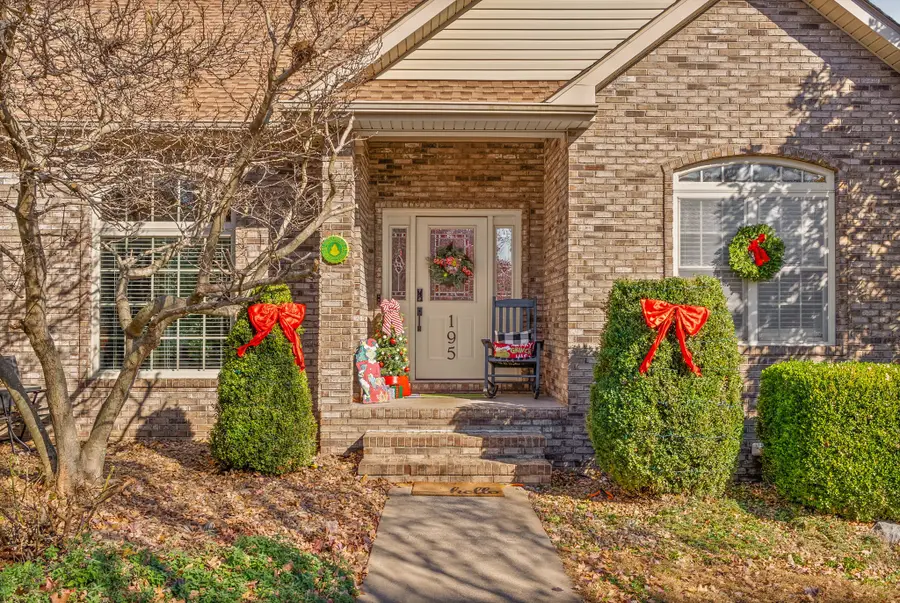 195 Westbrooke Cir, Pembroke, KY 42266 - Image #2