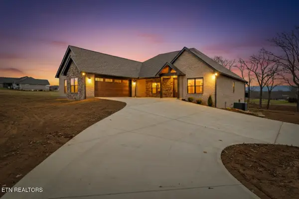 5843 Dunbar Rd, Crossville, TN 38572