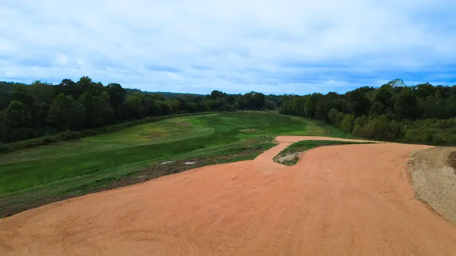 129 Tom White Rd, Big Sandy, TN 38221 - Image #3