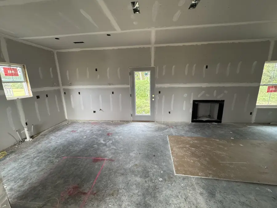 241 Cripps Ln, Smithville, TN 37166 - #2