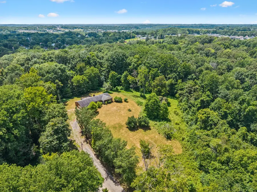 542 Woodland Dr, Clarksville, TN 37043 - #3