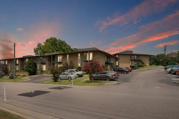 555 N Dupont Ave, Madison, TN 37115