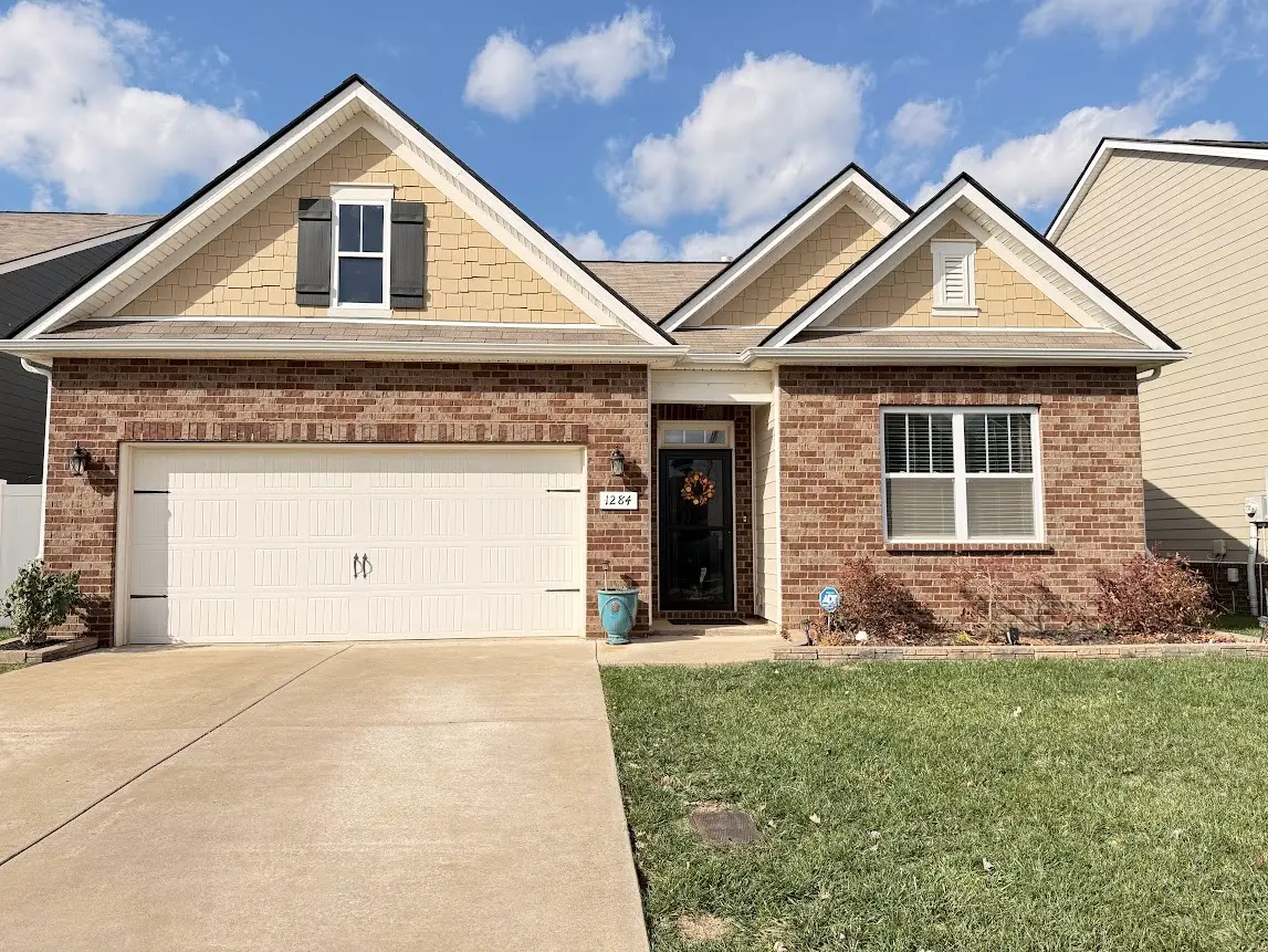 1284 Rosewood Dr, White House, TN 37188 - Image #1