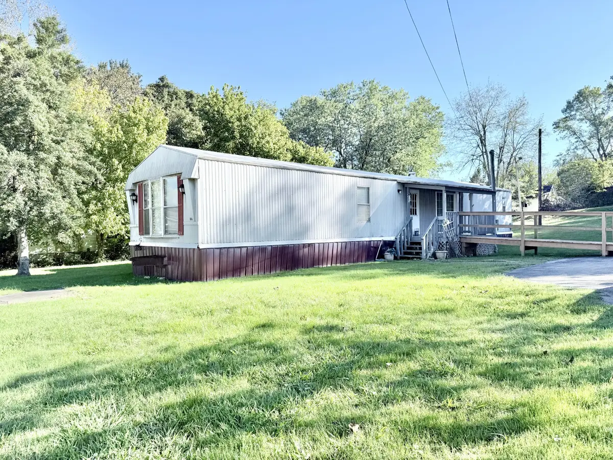 66 W Pine St, Nortonville, KY 42442 - #1
