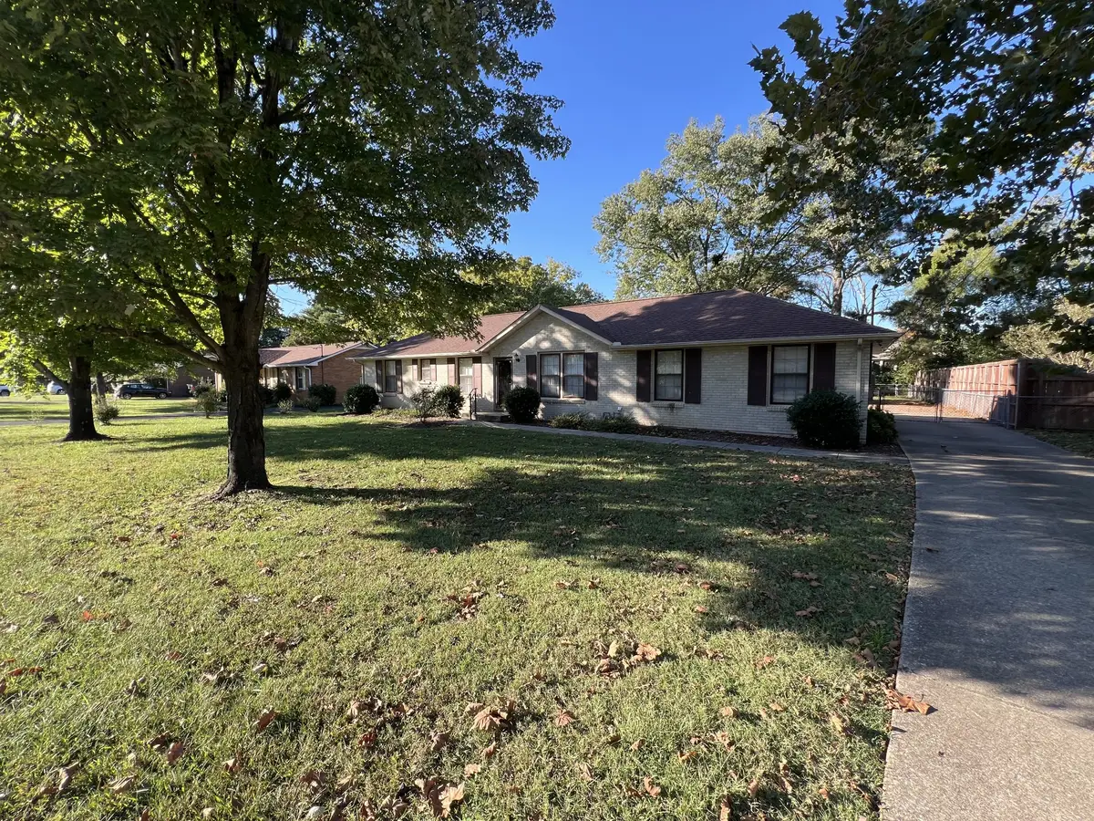8041 Arbor Dr, Nashville, TN 37221 - #1