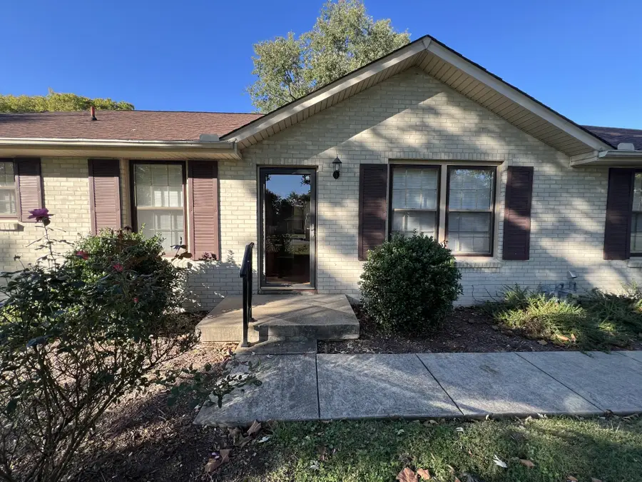 8041 Arbor Dr, Nashville, TN 37221 - #3