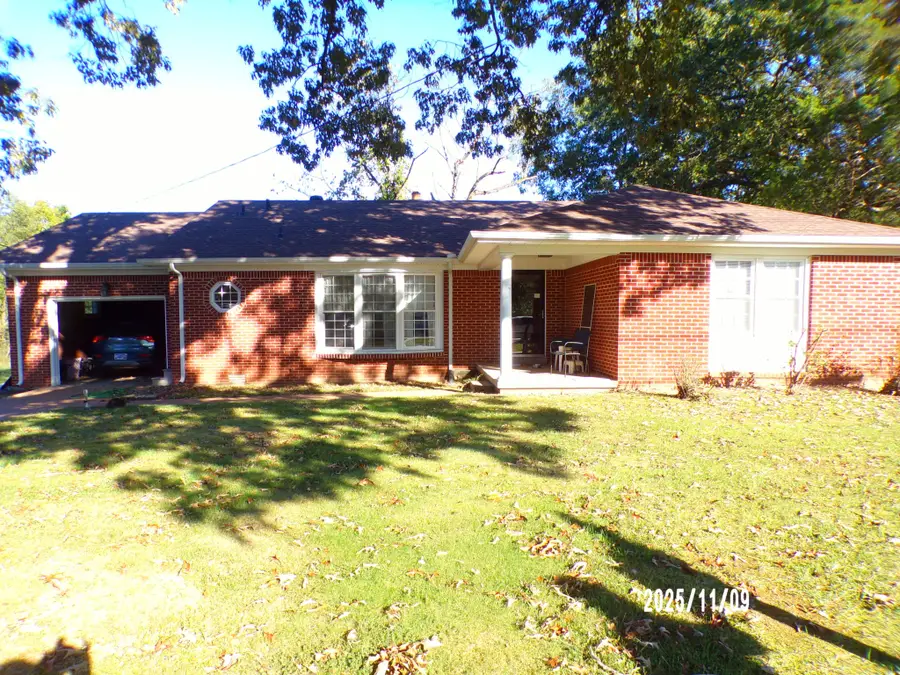 186 N Forrest Ave, Camden, TN 38320 - Image #2