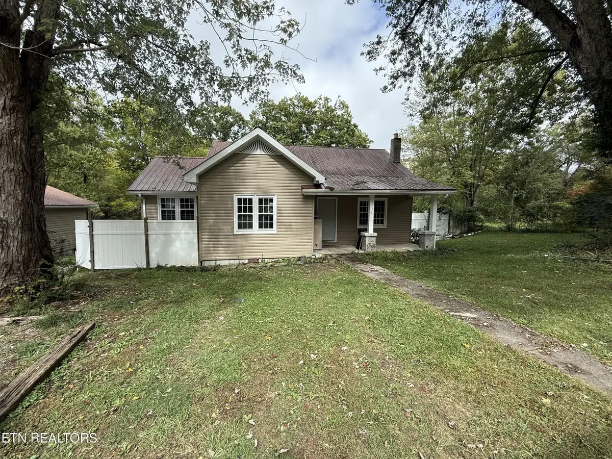 328 Wheeler Ave, Jamestown, TN 38556 - Image #1