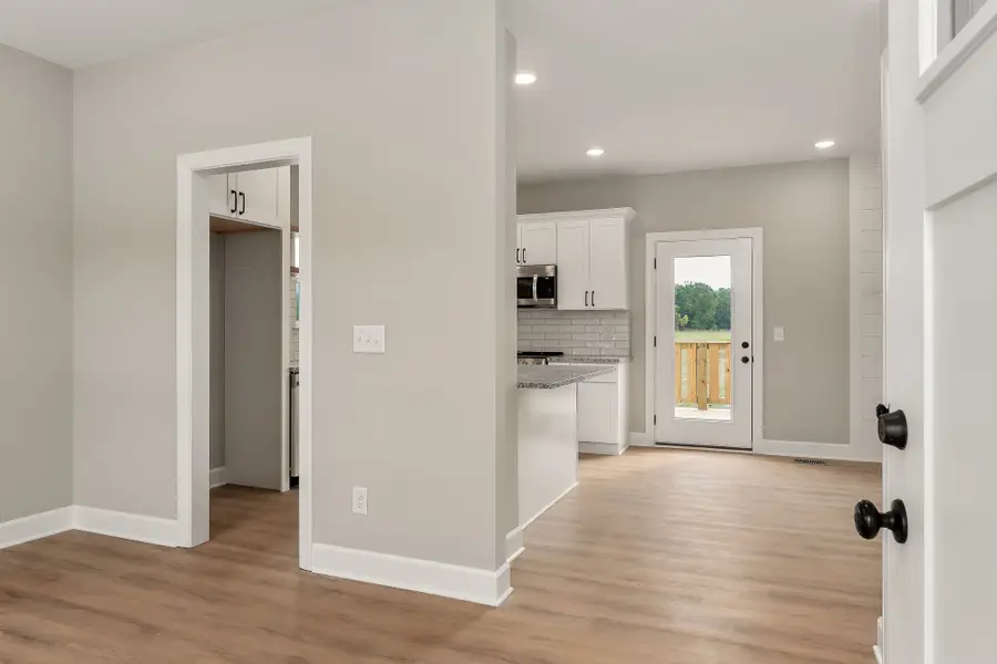 734 C Rody Rd, McMinnville, TN 37110 - #2