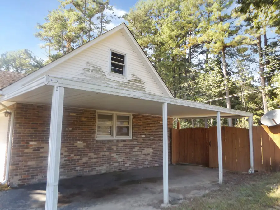 303 Shady Ln, Lawrenceburg, TN 38464 - Image #2