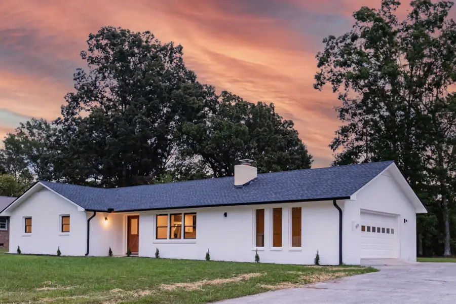 1221 Hillcrest Dr, Manchester, TN 37355 - Image #2