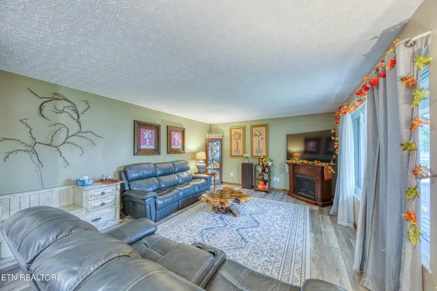 2327 Eau Clair Drive, Maryville, TN 37803 - Image #2