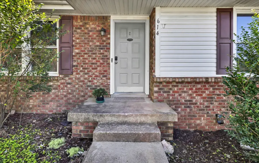 614 Cayce Dr, Clarksville, TN 37042 - #3