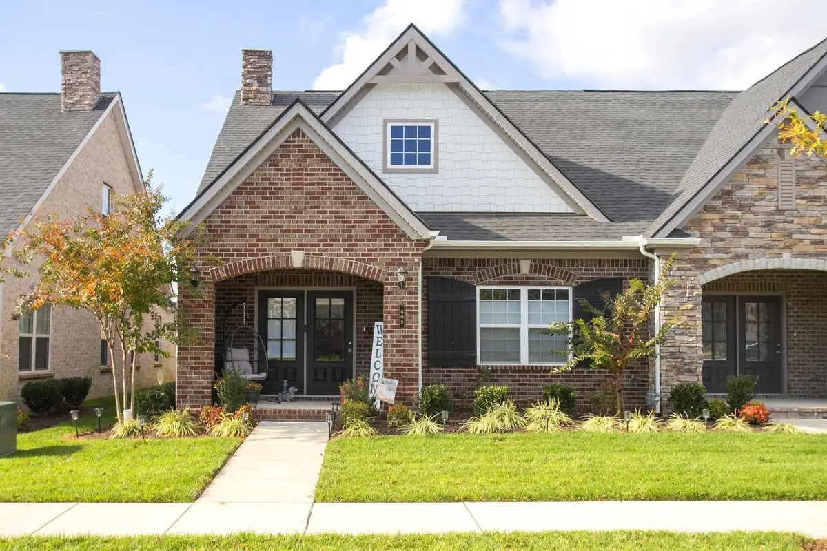 608 Douglas St, Lebanon, TN 37087 - #1