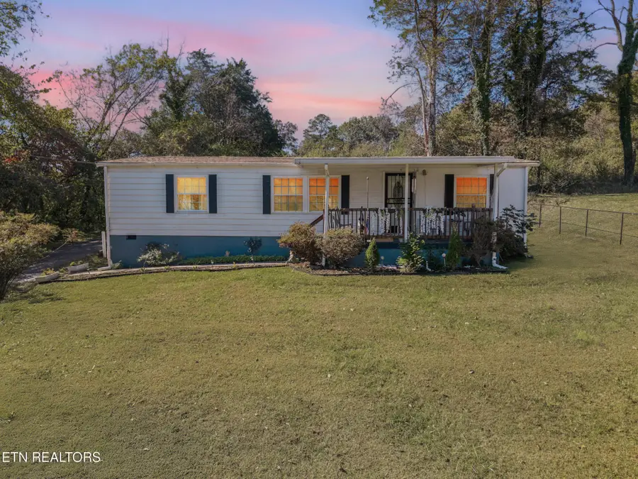 415 Hollingsworth Circle, Clinton, TN 37716 - Image #2