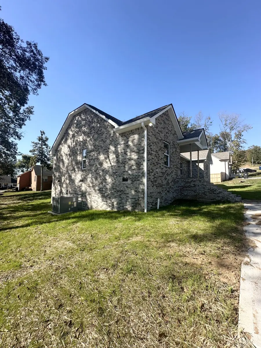 85 Acorn Trl, Hartsville, TN 37074 - Image #2