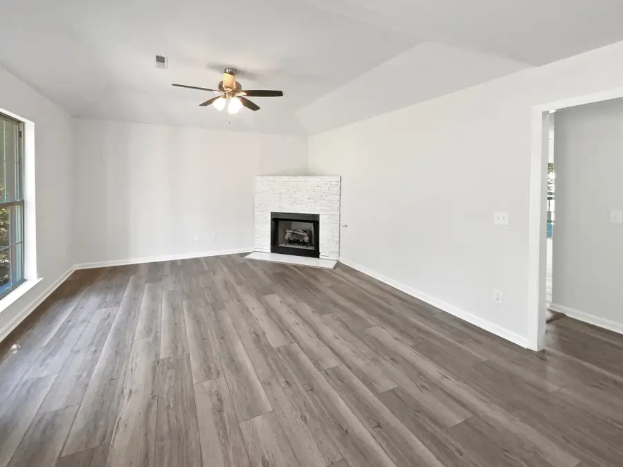 630 Knollwood Dr, La Vergne, TN 37086 - Image #3