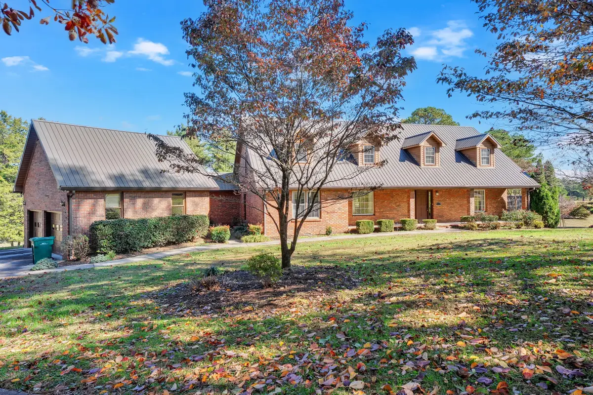267 Golf Course Ln, Winchester, TN 37398 - Image #1