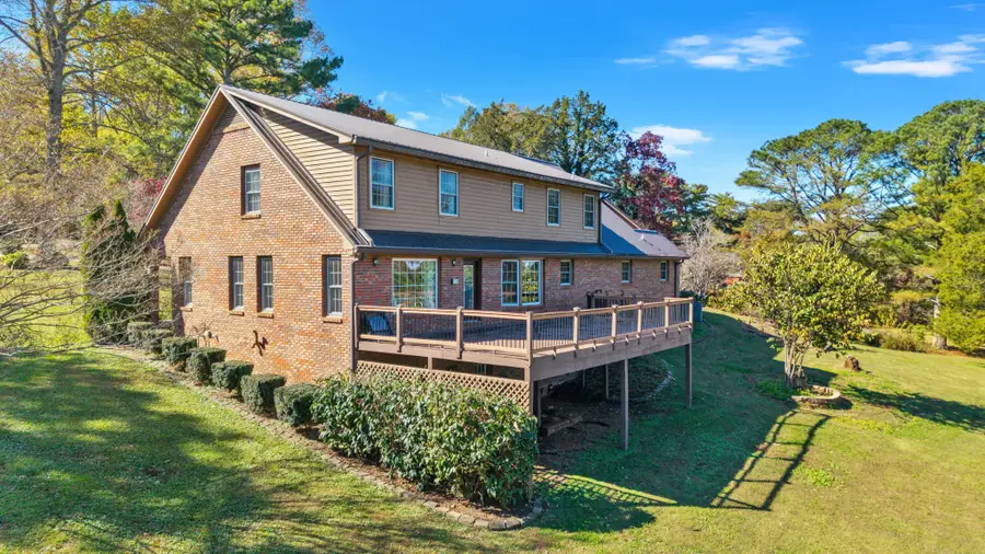 267 Golf Course Ln, Winchester, TN 37398 - Image #2