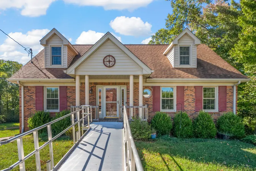 1014 Dominion Dr, Clarksville, TN 37042 - #2