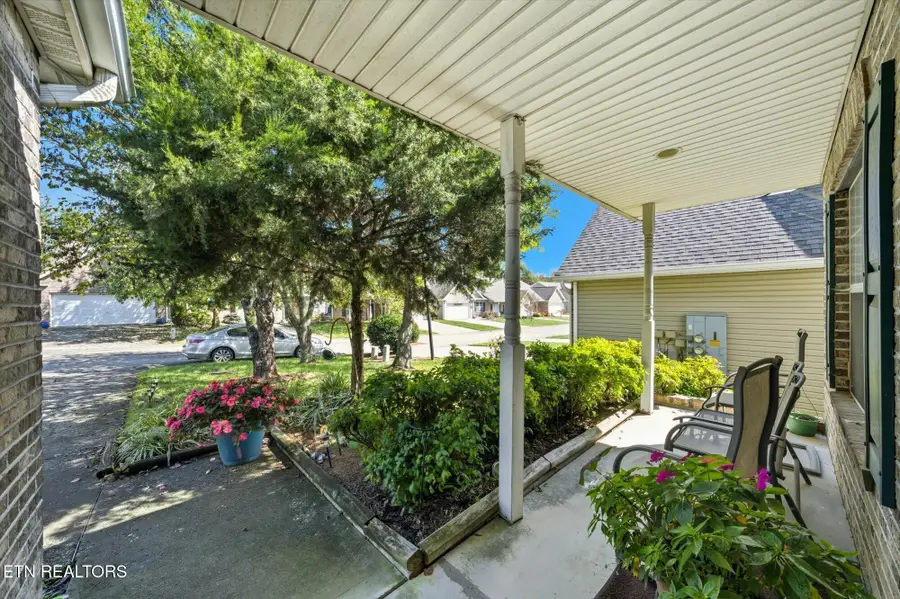 1652 Emerald Pointe Lane, Knoxville, TN 37918 - Image #3