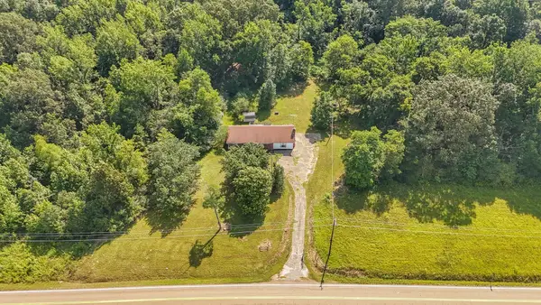 495 Tn-22 Alt Hwy, Jacks Creek, TN 38347