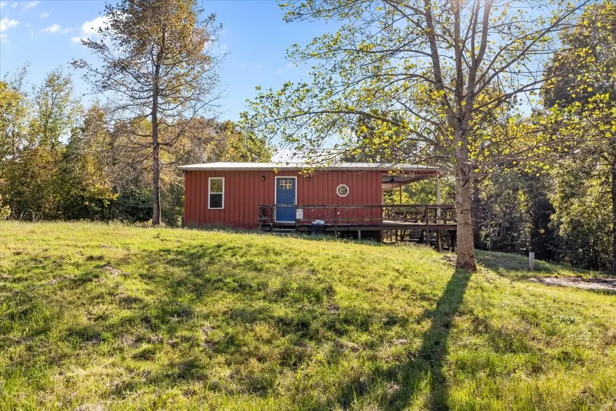 3316 Toms Creek Rd, Linden, TN 37096 - Image #1