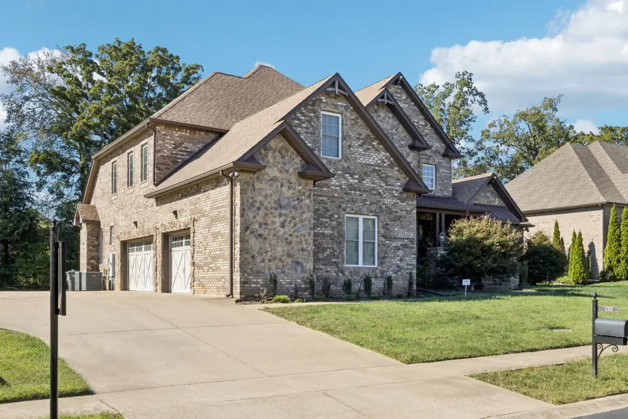 152 Copperstone Dr, Clarksville, TN 37043 - #3