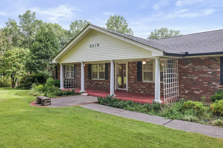 8019 Ridgewood Rd, Goodlettsville, TN 37072 - Image #2