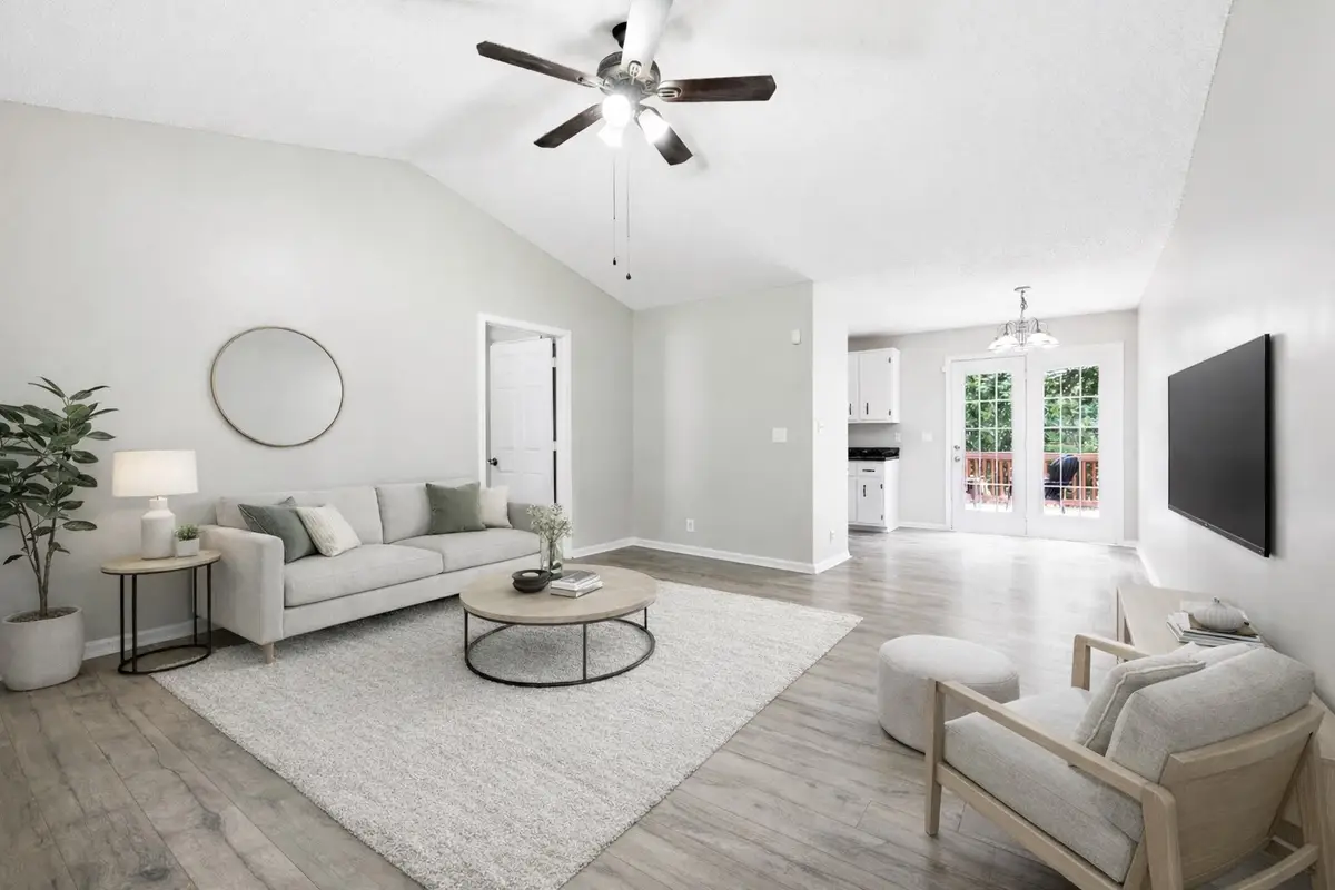 354 Donna Dr, Clarksville, TN 37042 - #1