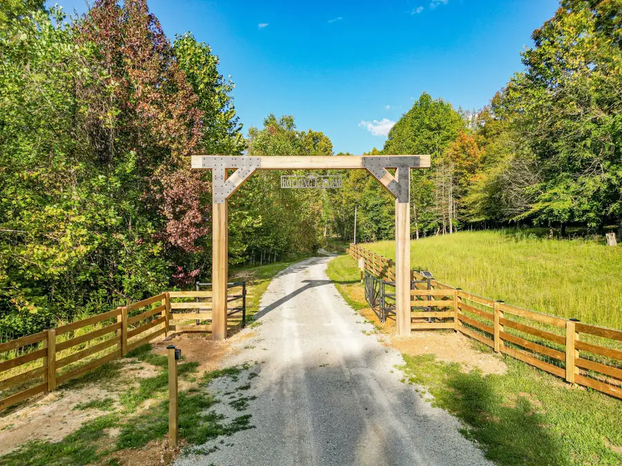 144 Abberly Ln, Hohenwald, TN 38462 - Image #2