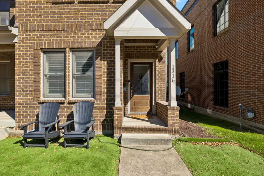 1316 3rd Ave N, Nashville, TN 37208 - Image #2