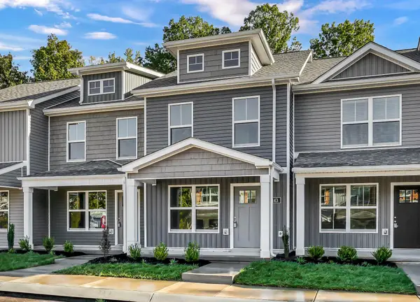 143 Quarry Point Dr, Clarksville, TN 37043