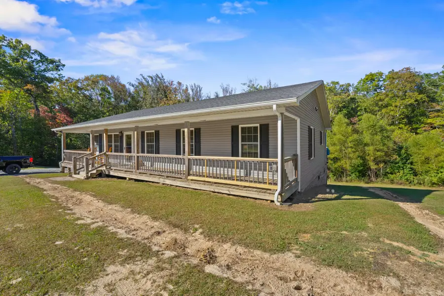 936 Adams Rd, Tracy City, TN 37387 - Image #2