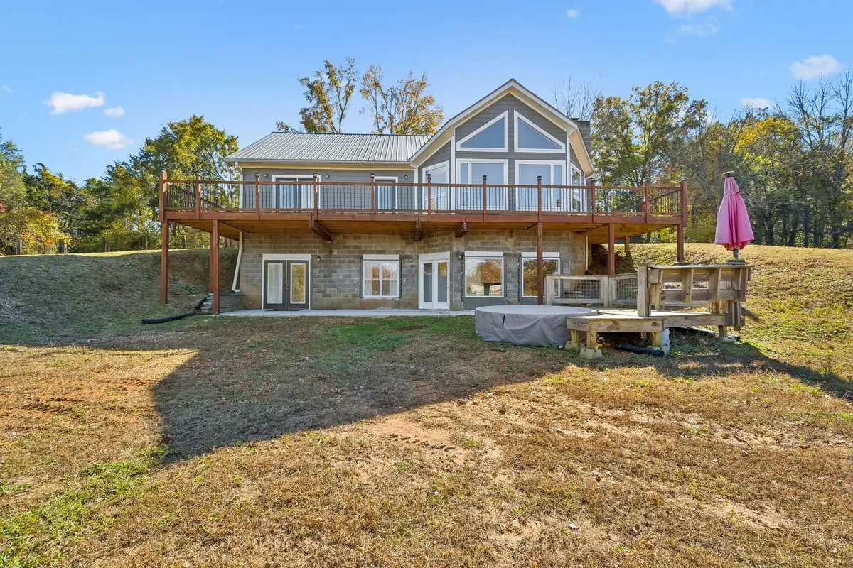 232 Covenant Ln, McMinnville, TN 37110 - Image #1