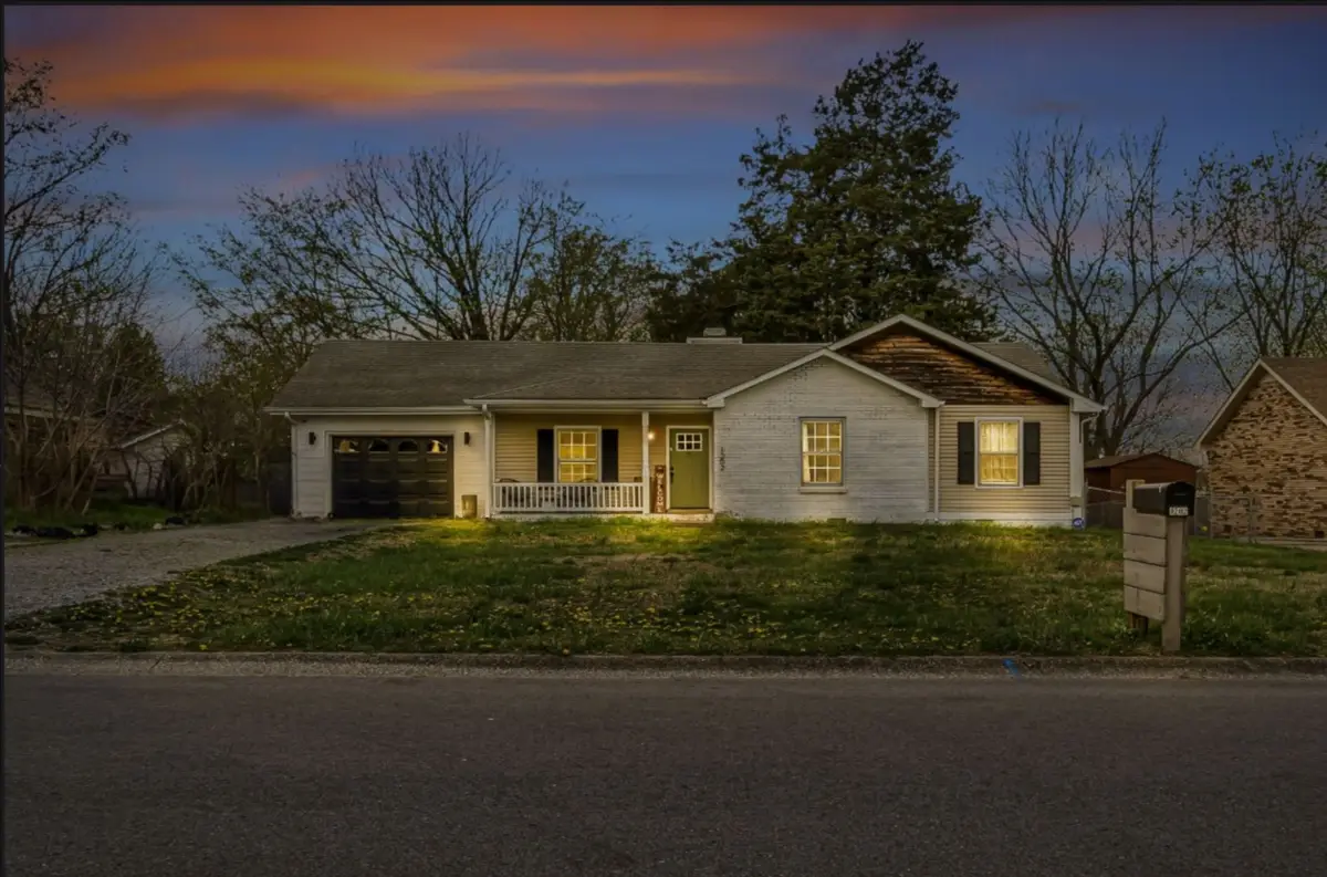 1202 Windchase Dr, Clarksville, TN 37042 - #1
