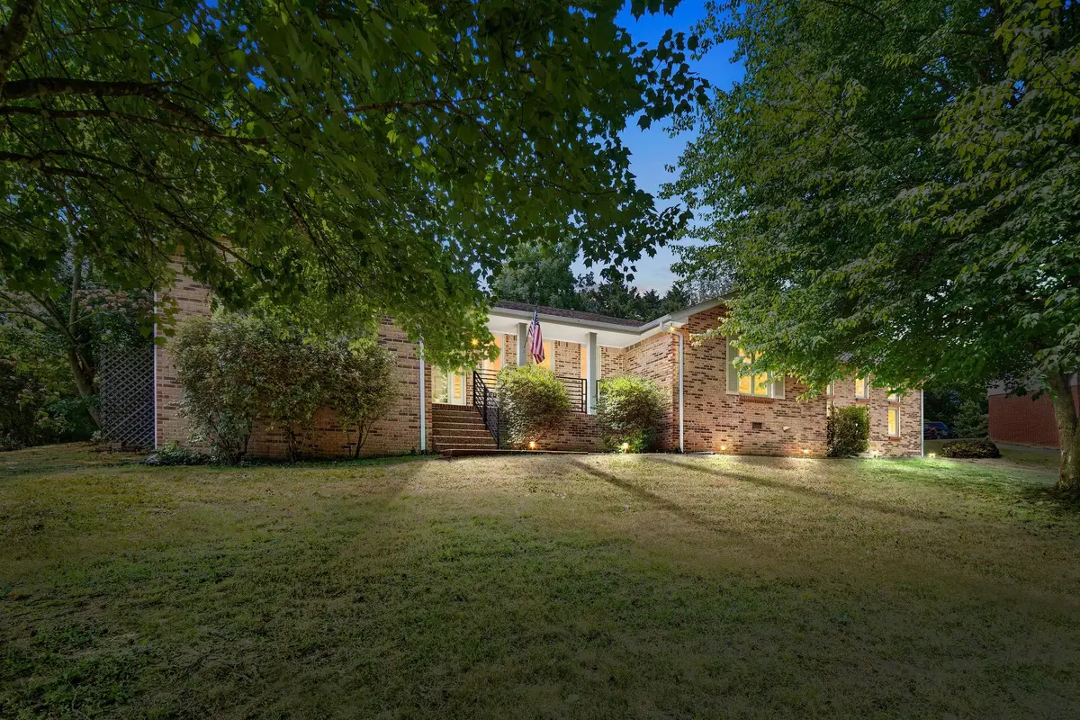 1606 Iroquois Rd, Clarksville, TN 37043 - #1