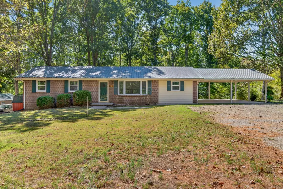 185 Mockingbird St, Erin, TN 37061 - Image #3