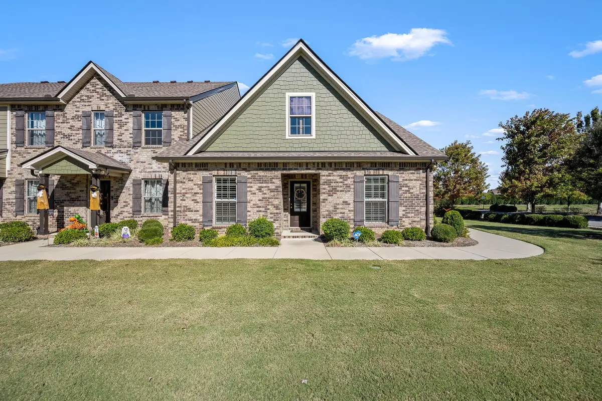 5640 Maples Retreat Dr, Murfreesboro, TN 37127 - Image #1