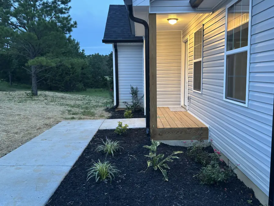 6620 High Meadow Ct, Nunnelly, TN 37137 - Image #2