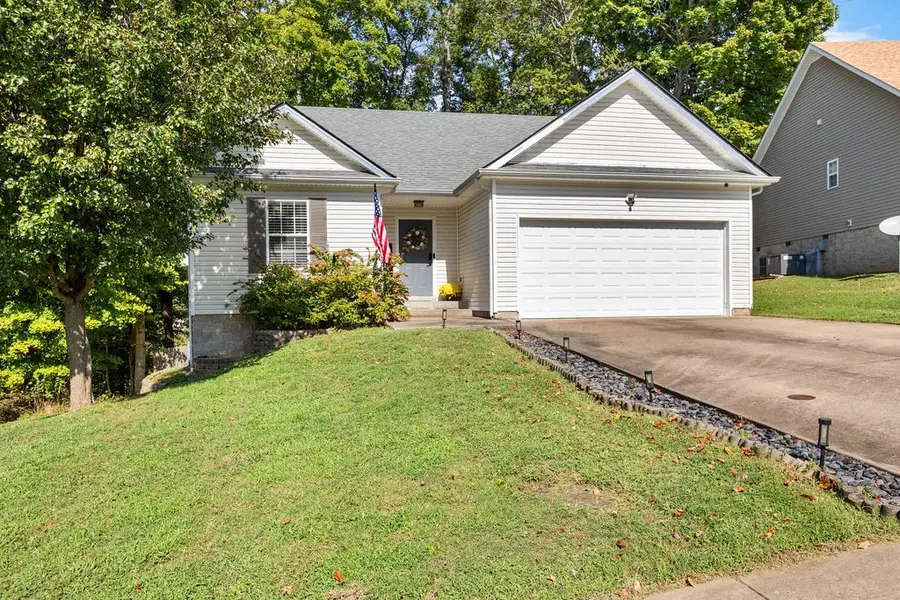 340 Chalet Cir, Clarksville, TN 37040 - Image #2