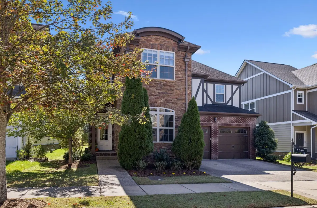 1009 Swanson Ln, Franklin, TN 37064 - #1